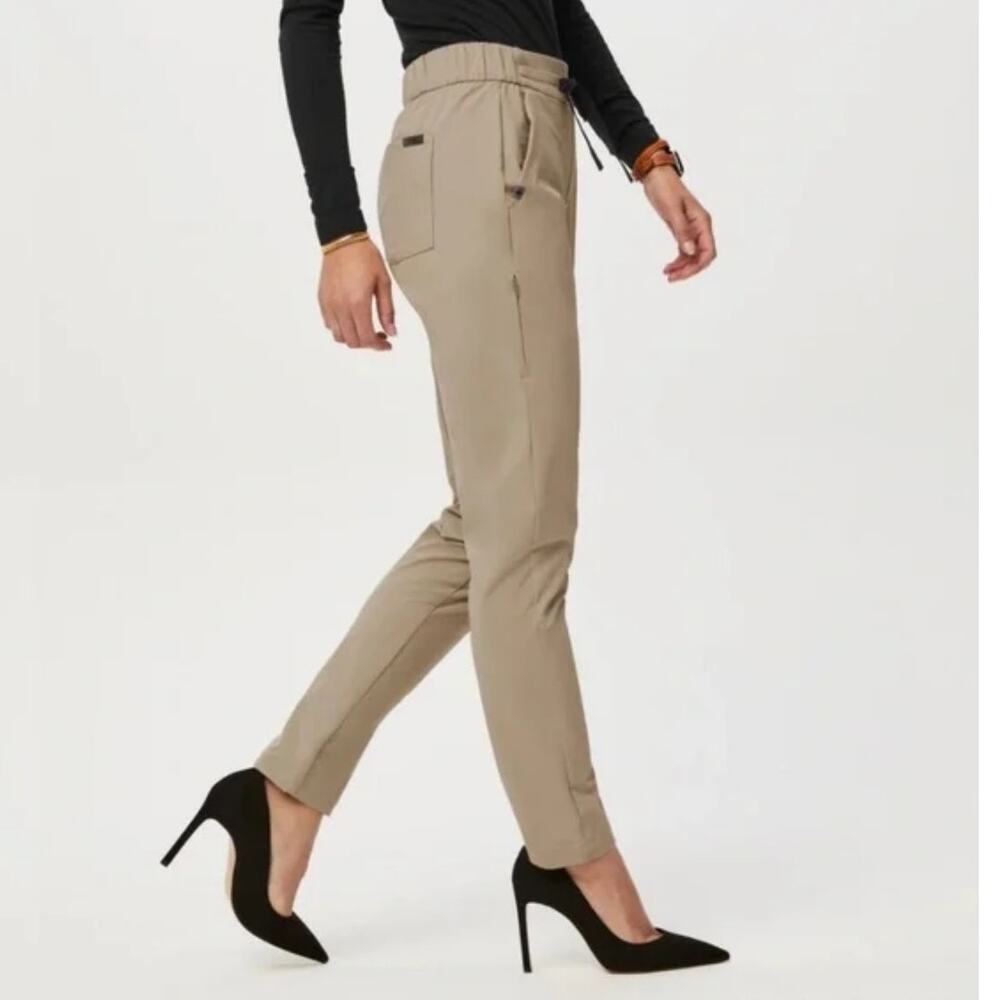 NWOT Figs FigsPro Tan Beige Straight Zip Fly Elastic Back Trousers Women’s XL